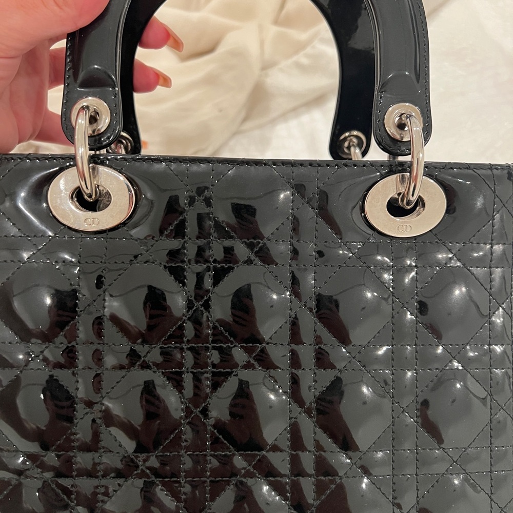 Black quilted patent Cannage leather Christian Dior Medium Lady Dior bag - Picture 6 of 15